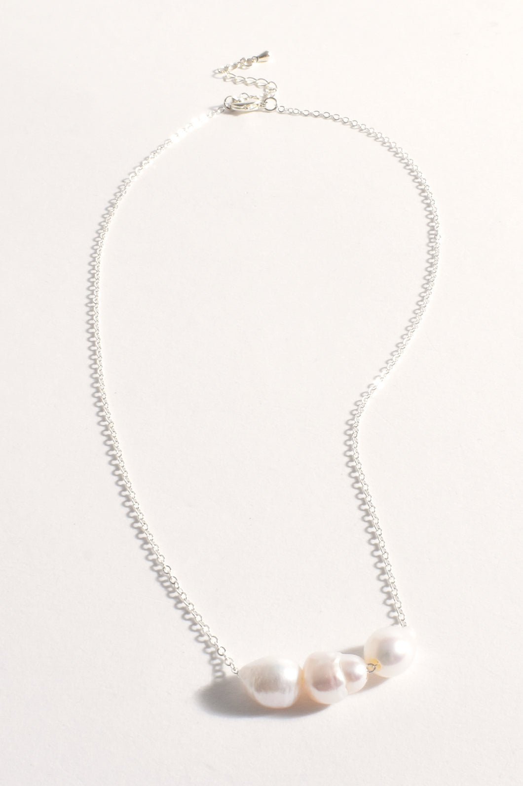 Pearl Panel Fine Short Necklace - Silver/Cream